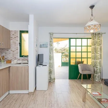 Guestready - Cosy Bungalow With Pool And Terrace
