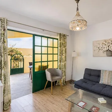 Guestready - Cosy With Pool And Terrace Lejlighed